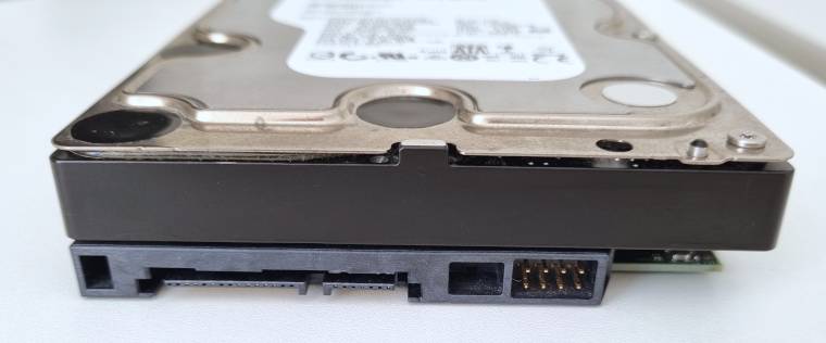 sata hard drive back panel with two notches
